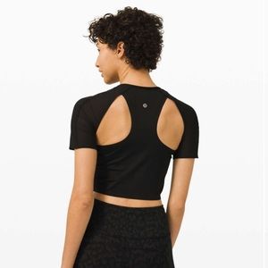 ✨Lululemon - Set Challenger Short Sleeve✨